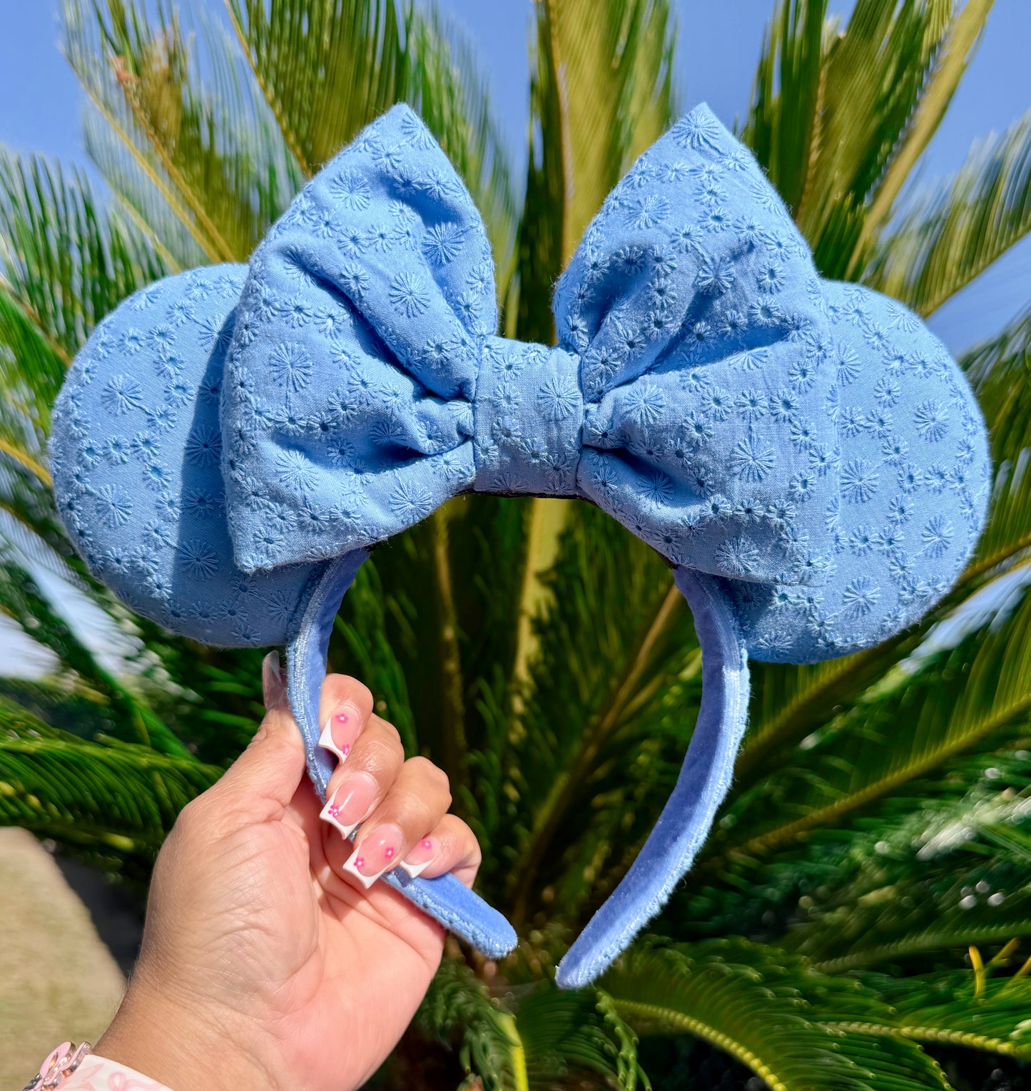 Bluebell Eyelet Ears