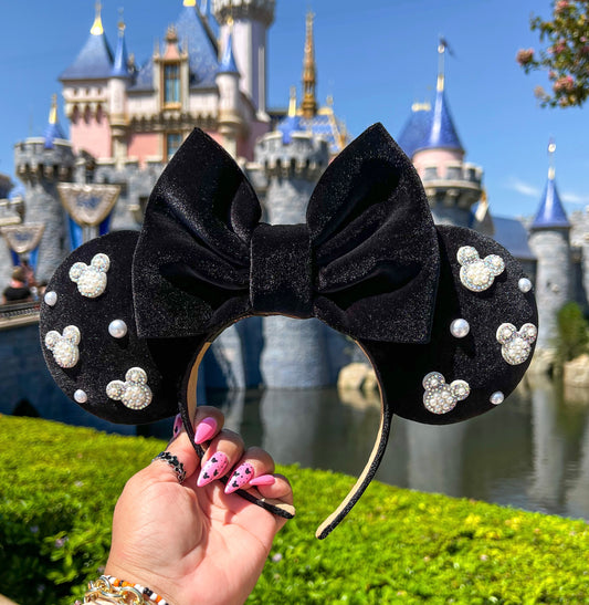 Black Pearled Velvet Ears