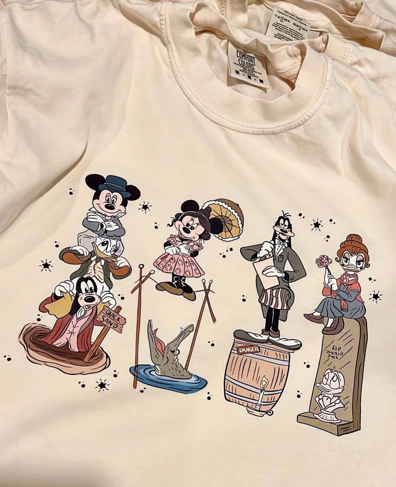 Mansion Unisex t-shirt